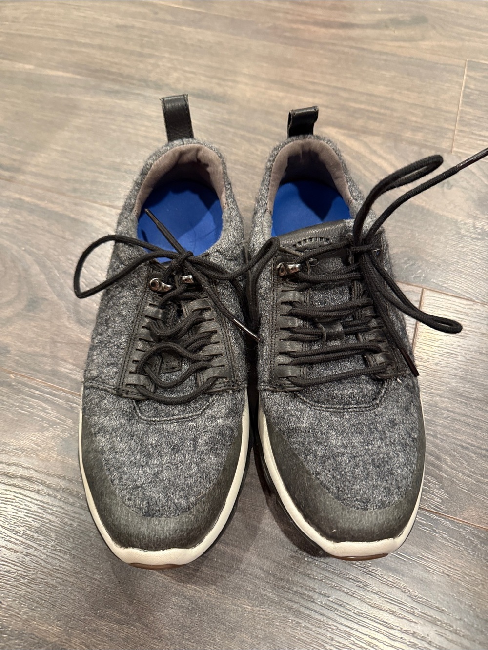 Dr comfort Men's Gray Casual Knit Lace-Up Sneakers size 7 8:4 wool blend